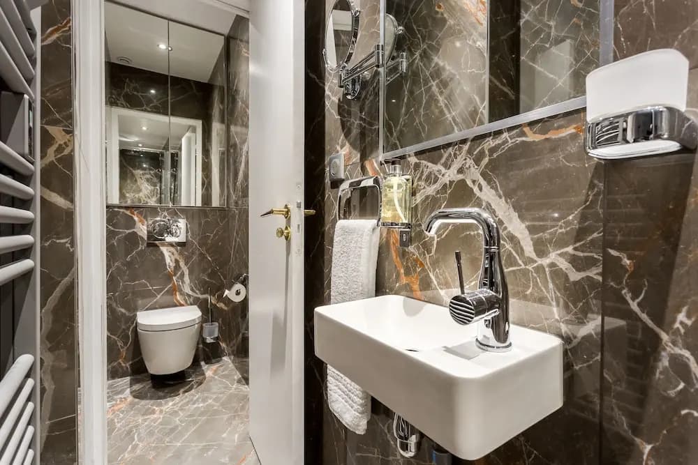 Luxury 4 Bedroom 3 Bathroom Louvre - AC - photo 9