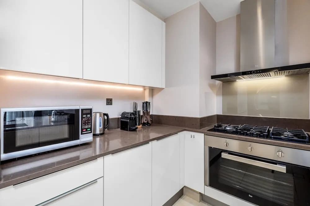 Maison Privee - Exclusive Apt w/ Striking Sea & Dubai Marina Vws - photo 21