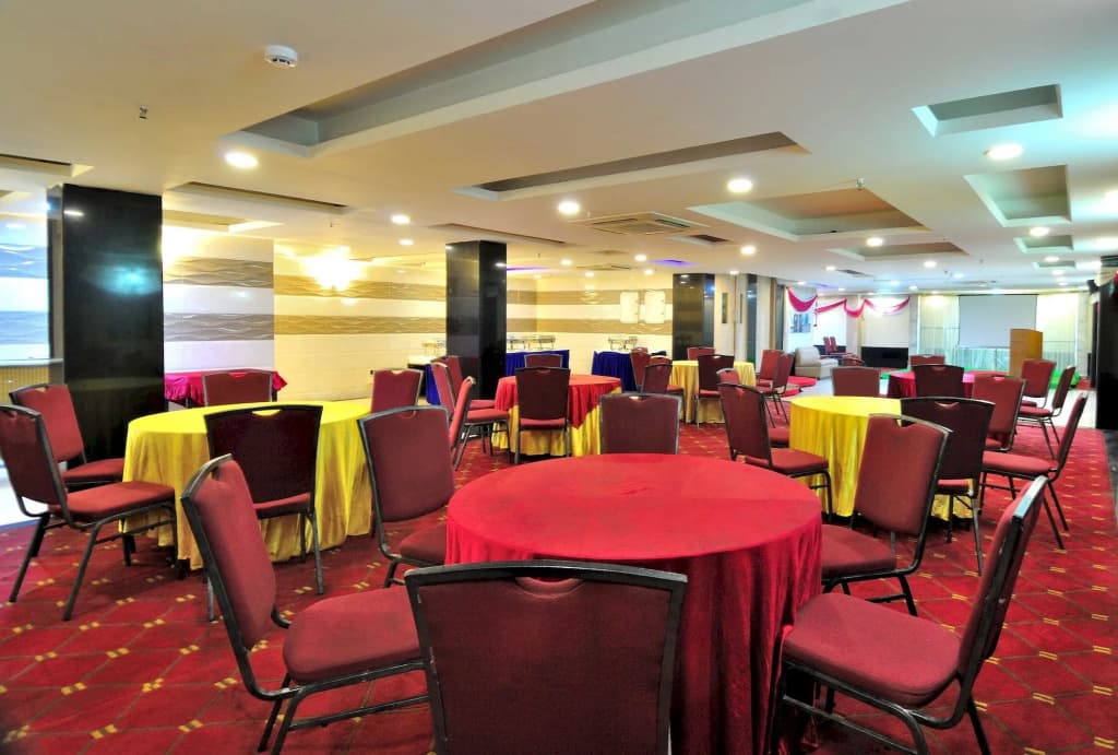 Hotel Krishna Residency at Dwarka - photo 11