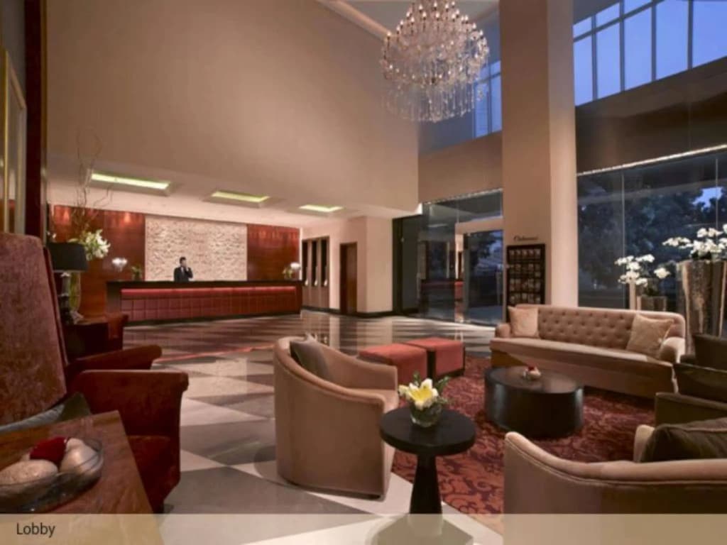 Oakwood Premier Cozmo Jakarta - photo 1