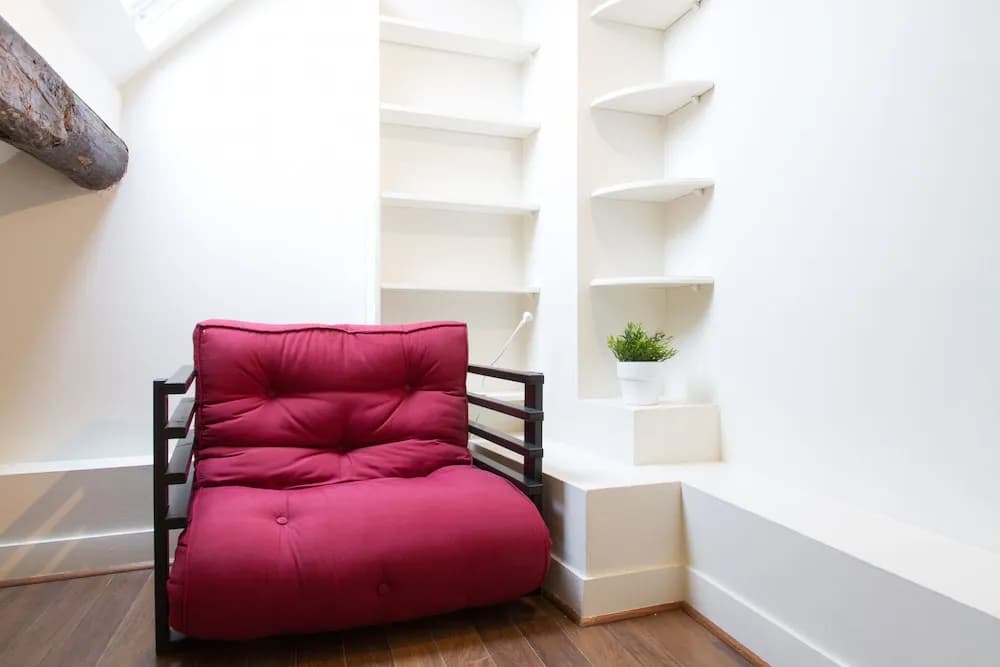 Rue Montorgeuil Area Private Apartment - photo 4