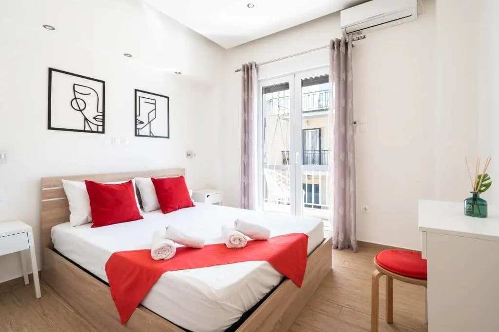 Deluxe Apartment near Acropolis - photo 2