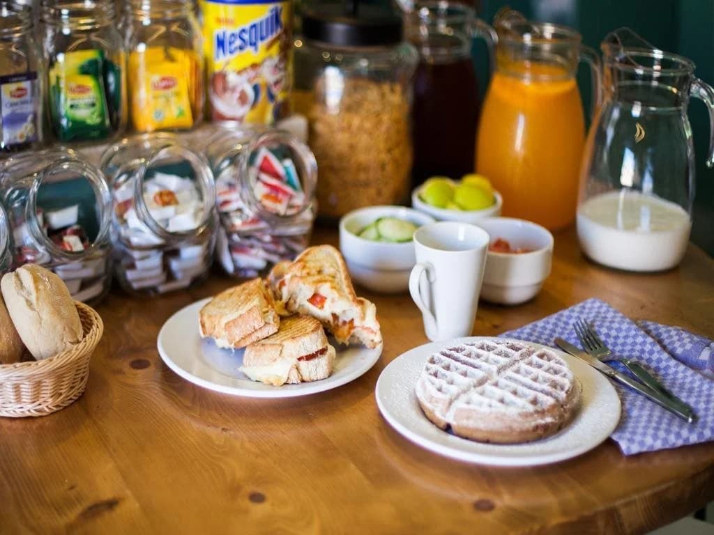 Goodmorning Solo Traveller Hostel - photo 6