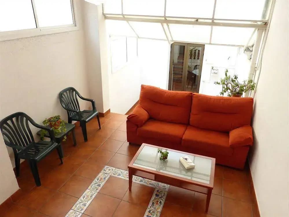 Ramblas Apartments - photo 12