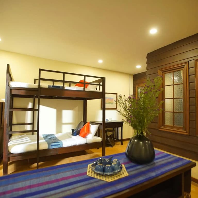 Sunny V Hotel - photo 30