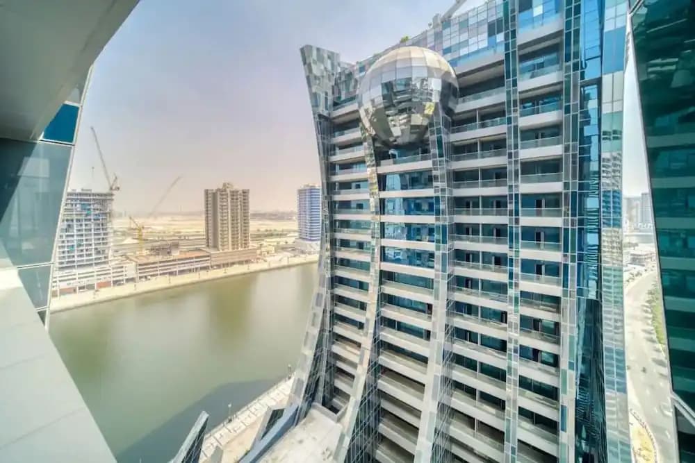 Stunning J-One Tower Studio - photo 20