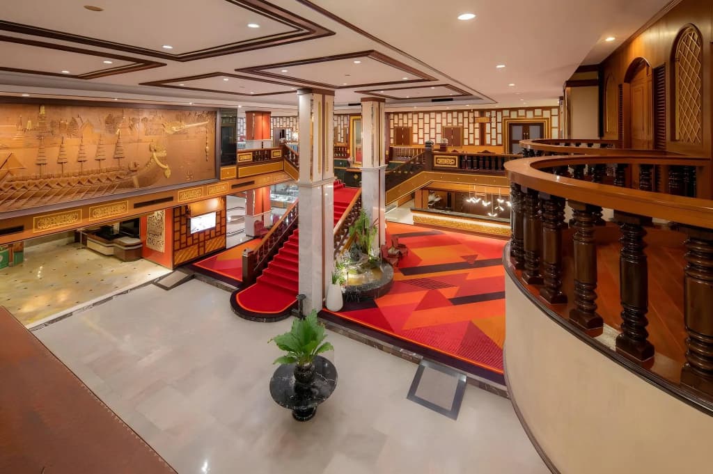 Alexander Hotel - photo 2