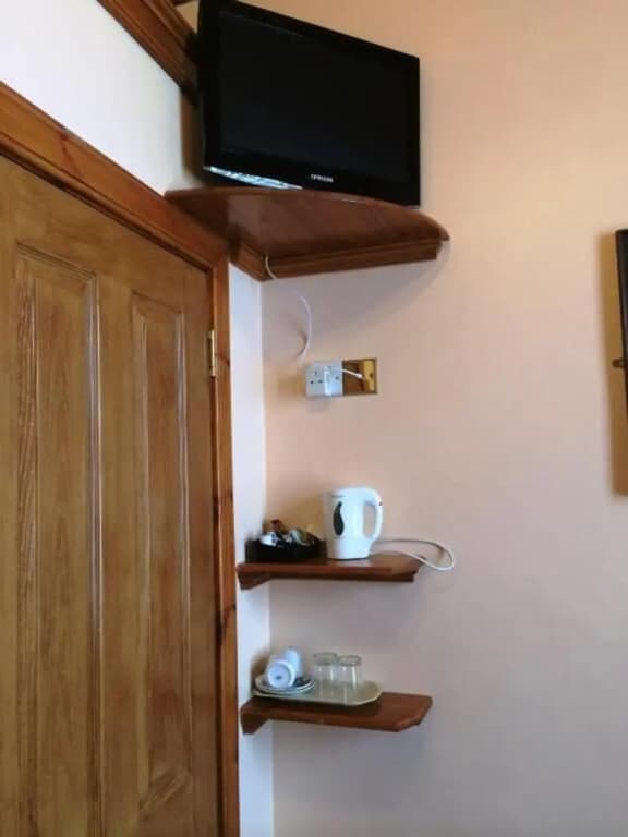 Bellevue Guest House - photo 14