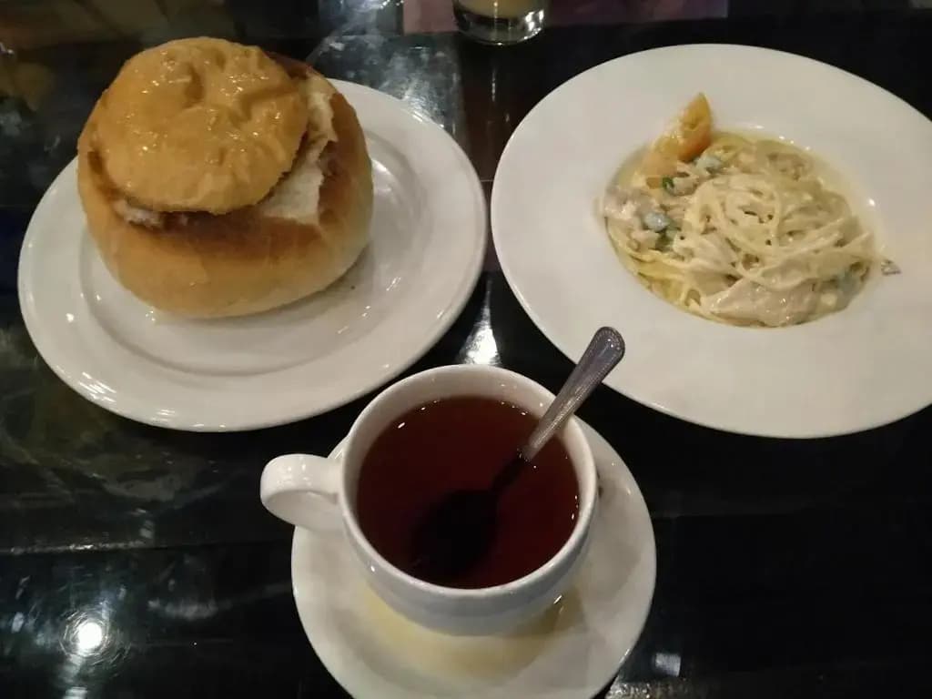 LA Hotel - photo 8