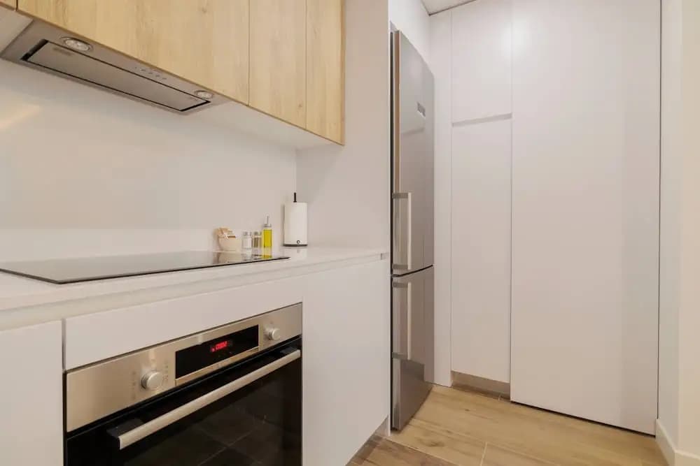w Comfy 2BR w Great Terrace in Chueca - photo 4