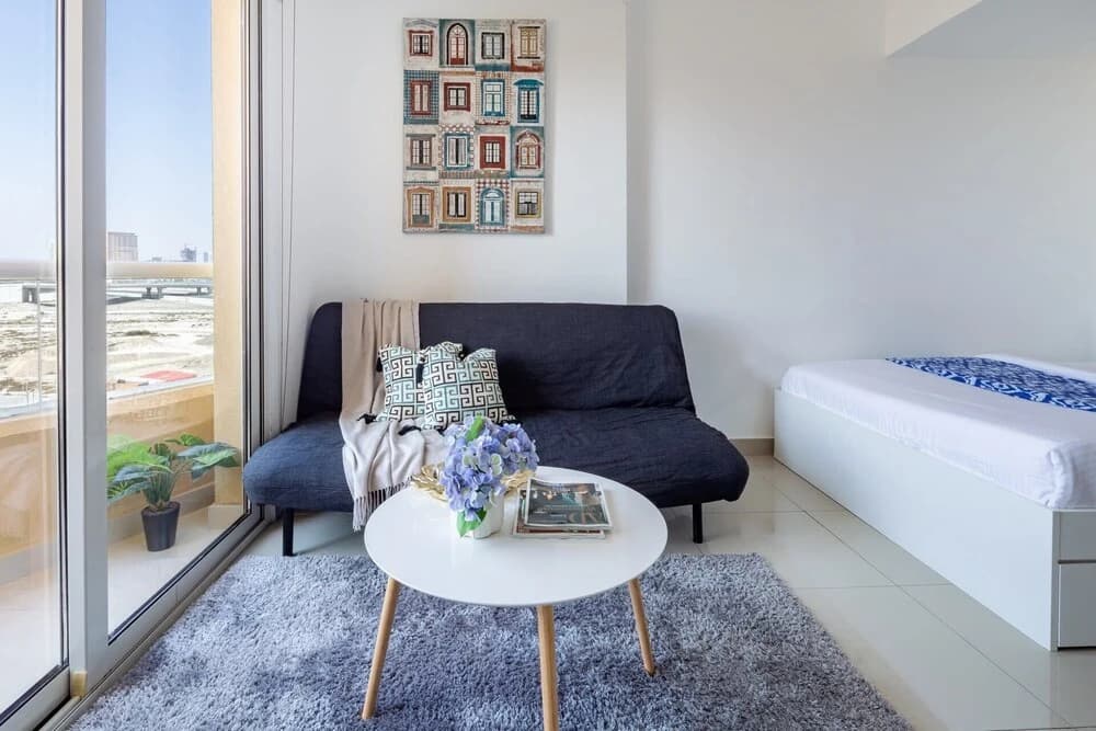 Stylish and Comfy Studio in Lakeside Impz! - photo 3