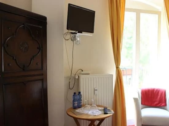 Hotel Pension Tempelhof - photo 29