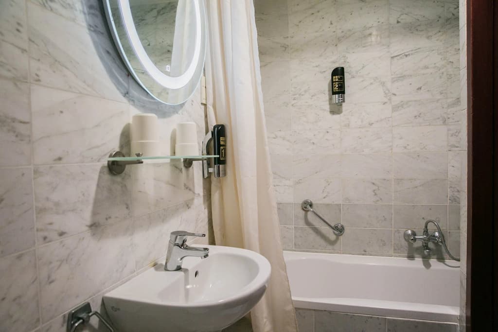 Hotel Atlanta - photo 36