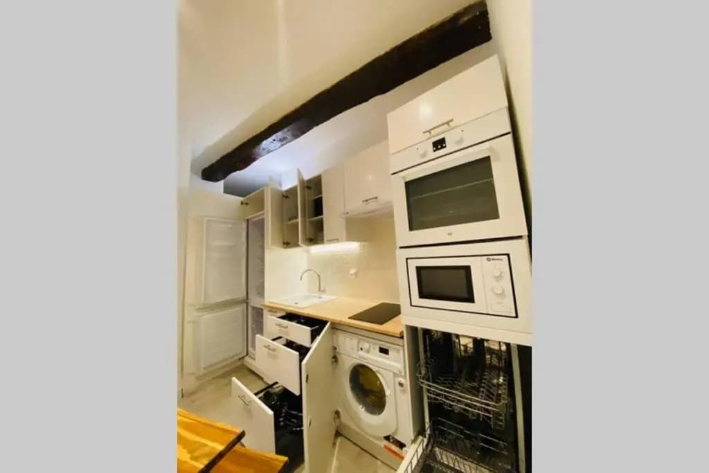 VIEUX NICE T4 - 55 m² entièrement rénové en 2021 - photo 19