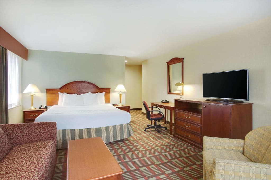 La Quinta Inn by Wyndham Queens (New York City) - photo 6