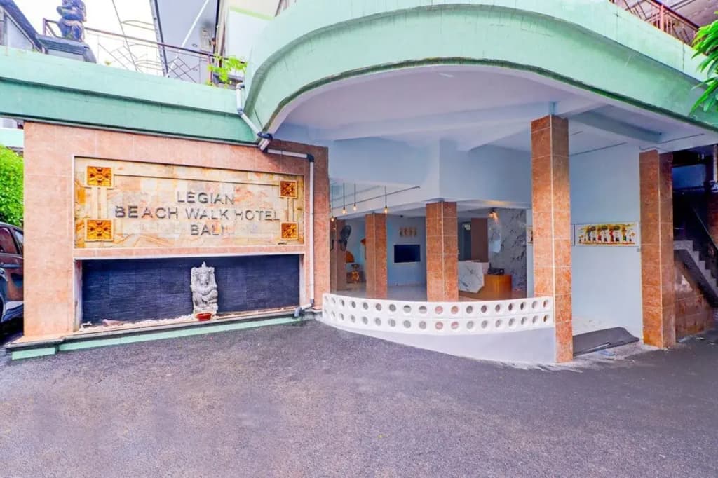 Sayang Maha Mertha Hotel - photo 39