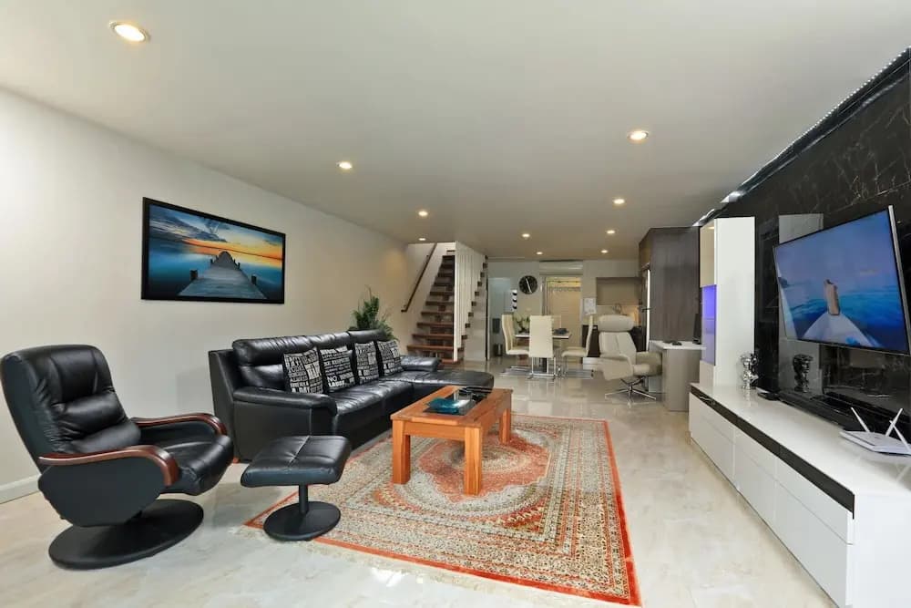 AP Grand Residence by Lofty - photo 2