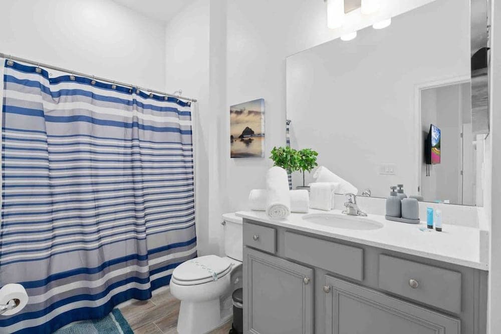 Super Ritzy 9BR 9BA Loft Private Pool - photo 17