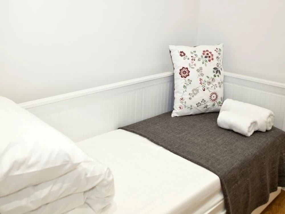 Edinburgh Serviced Apartment - photo 4