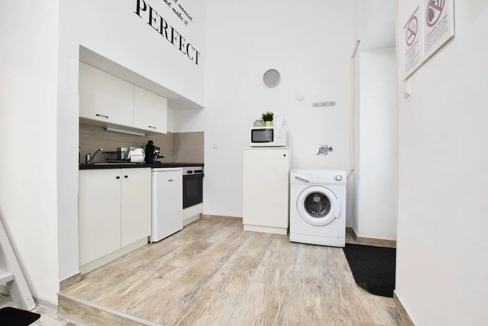 Standard Apartment by Hi5 - Akácfa 59 - photo 14