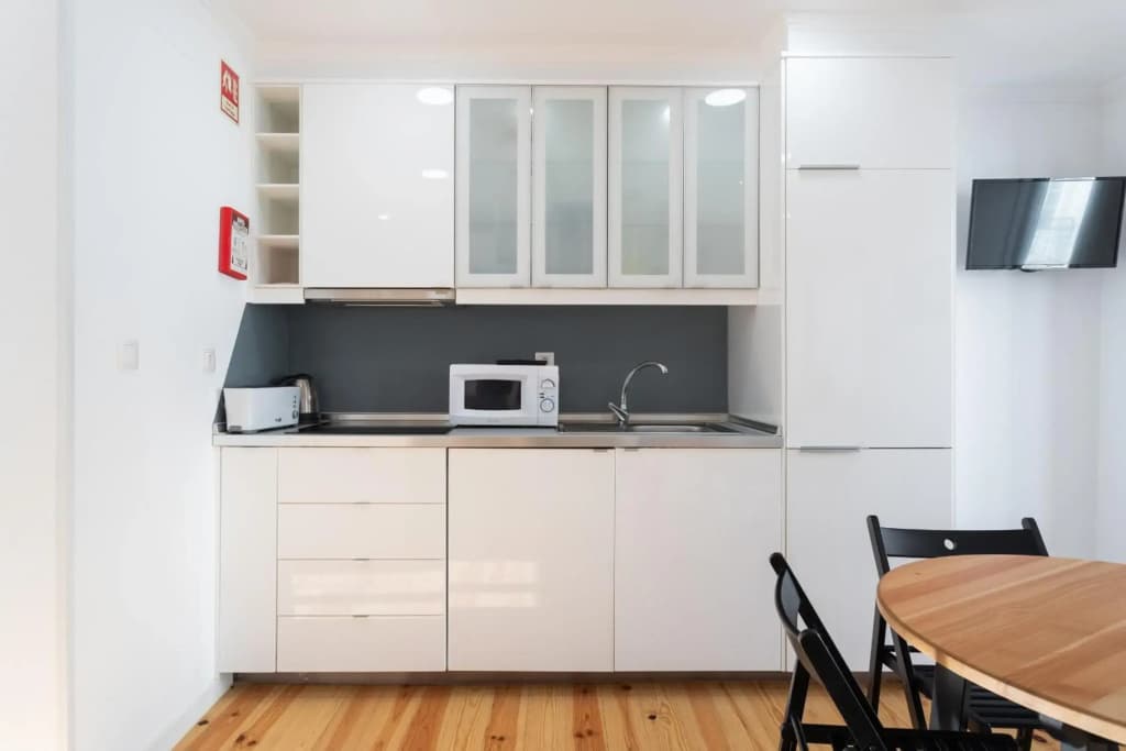 FLH Mouraria Charming Flat III - photo 13