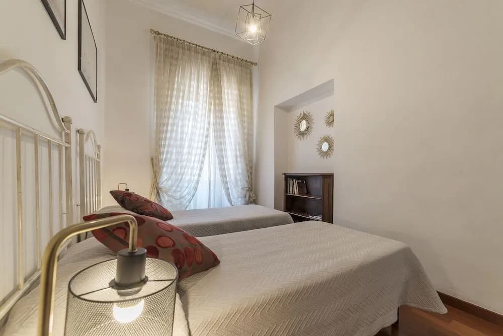 Piazza del Popolo Elegant Apartment - photo 15