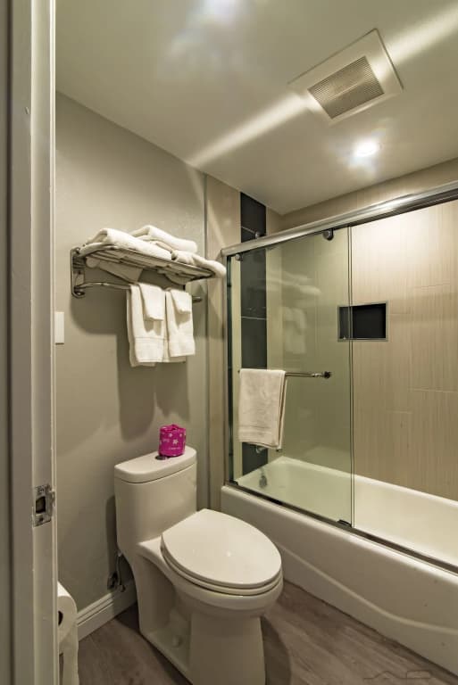 The SeaScape Inn - photo 8