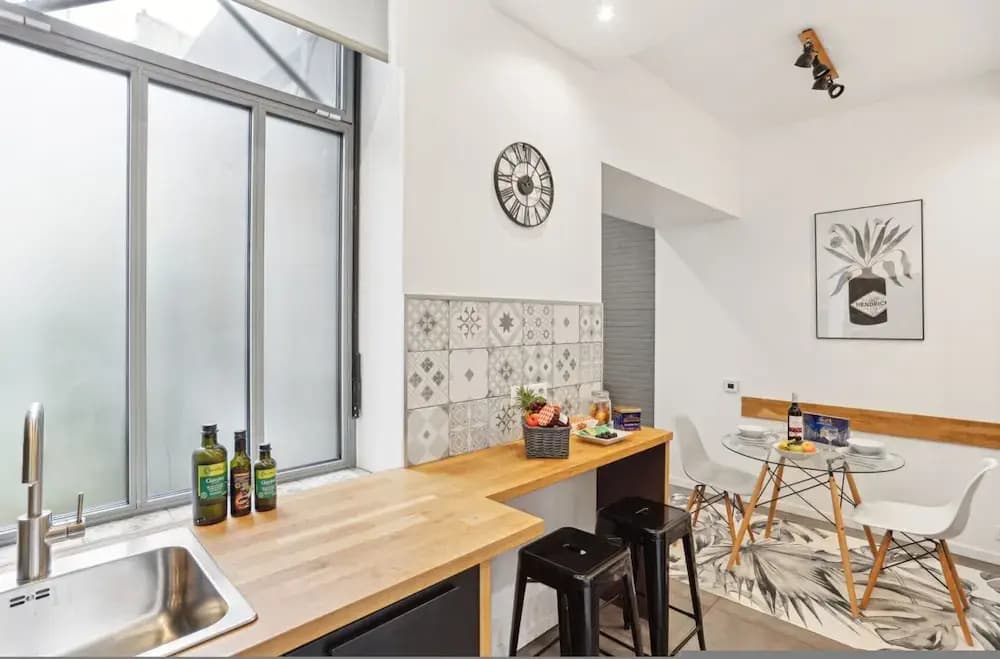 Lavie Maison House in the Marais Family - photo 3