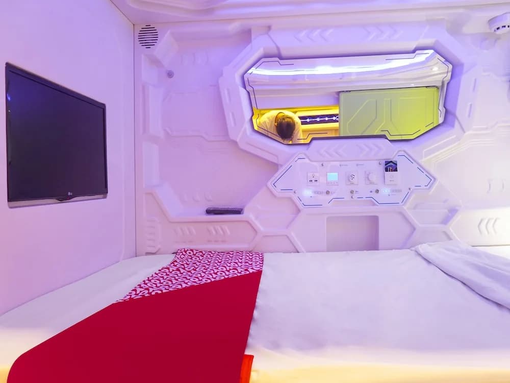 Hotel O Fiducia Capsule Hotel - photo 5