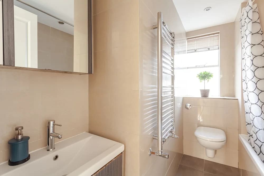 3 Bedrooms Apartment Central London - photo 10