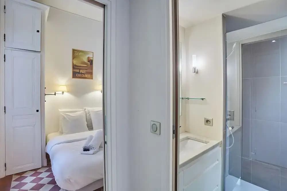 Elegant Appartment St Germain des Pres Invalides - photo 2