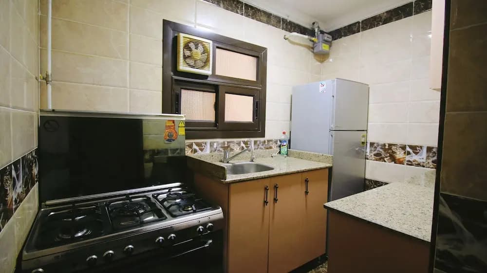 Golden Charming 3-bed Apartment in Cairo - photo 18