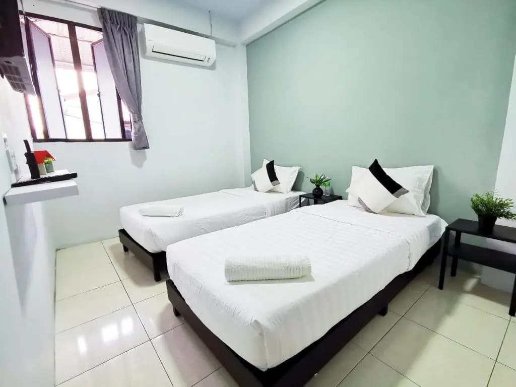 Gurney Coast Guest House by Sky Hive - photo 4