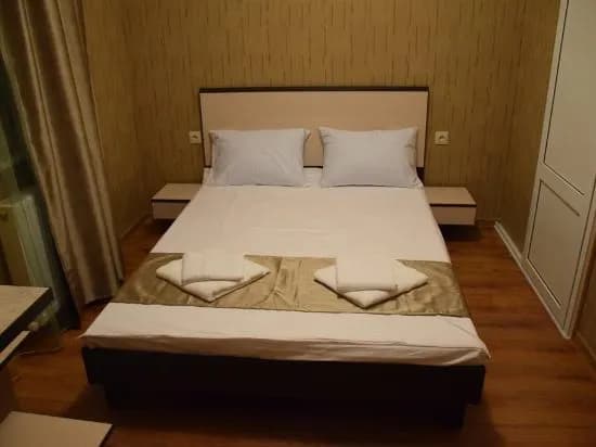 Crossway Hotel - photo 3