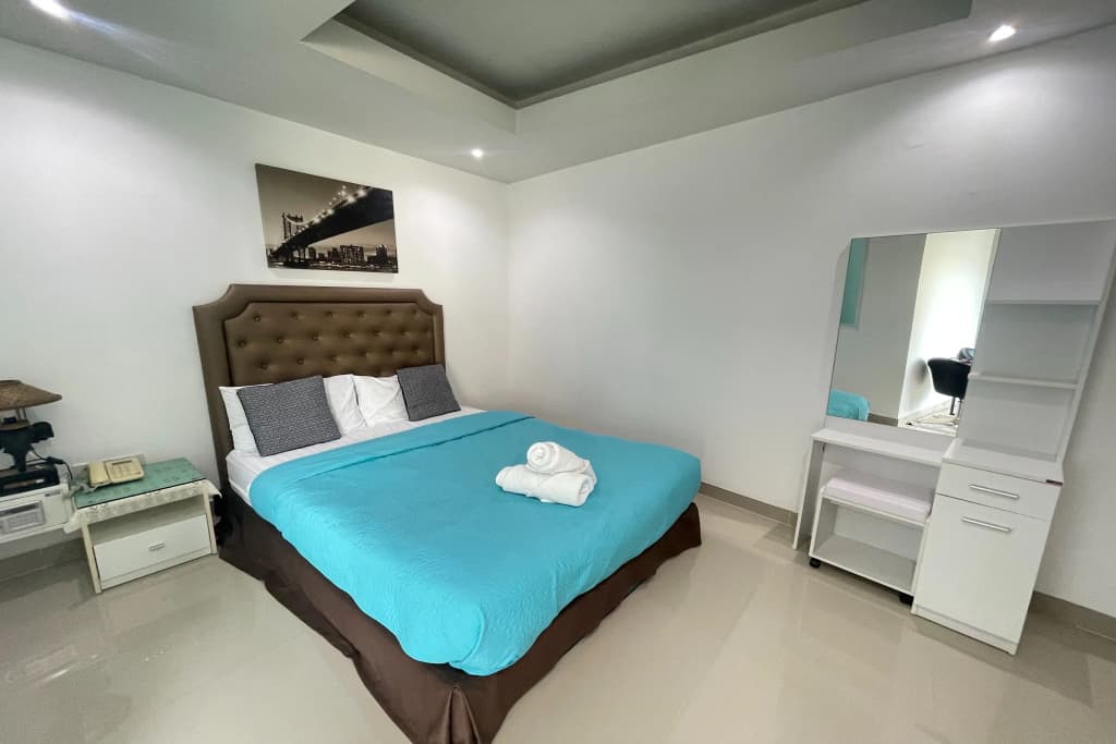 W-9 Hotel - photo 16