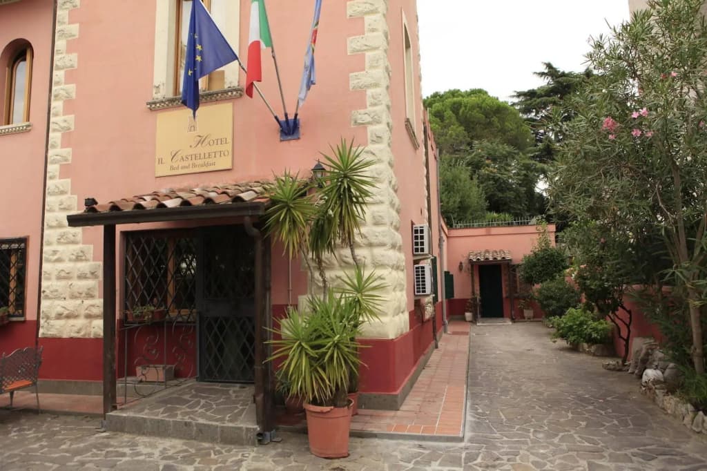Hotel Il Castelletto - photo 1