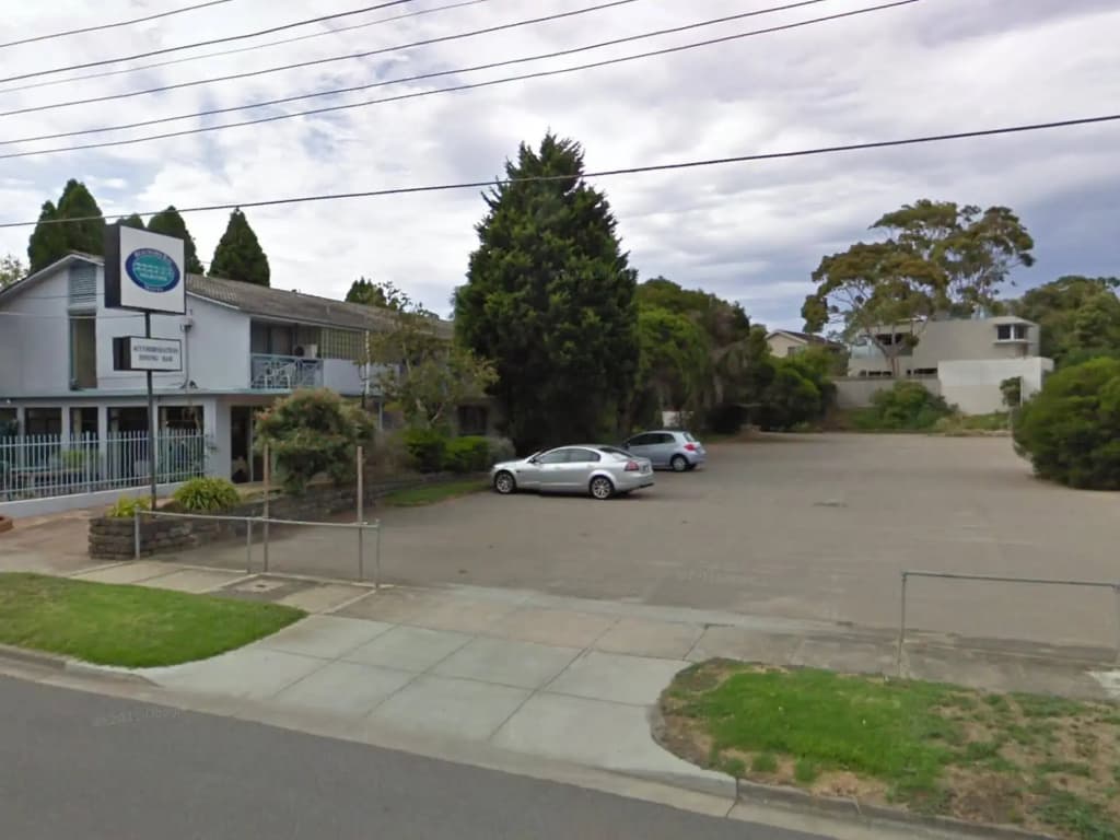 Beaumaris Bay Motel - photo 18