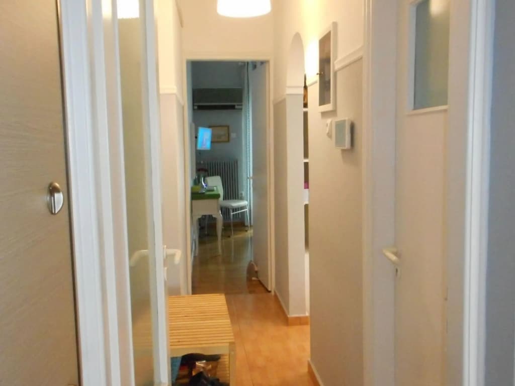 Snug apartment in Αθήνα with veranda - photo 9