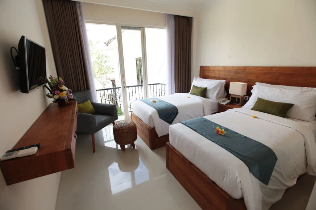 Umpadhi Canggu Hotel - photo 2