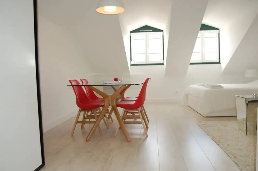 Wallis Apartments - photo 4