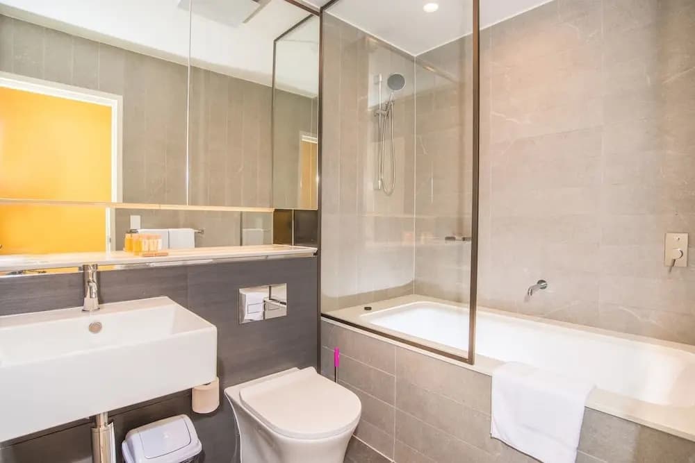 Relaxing Parramatta Apartment With Parking - photo 7