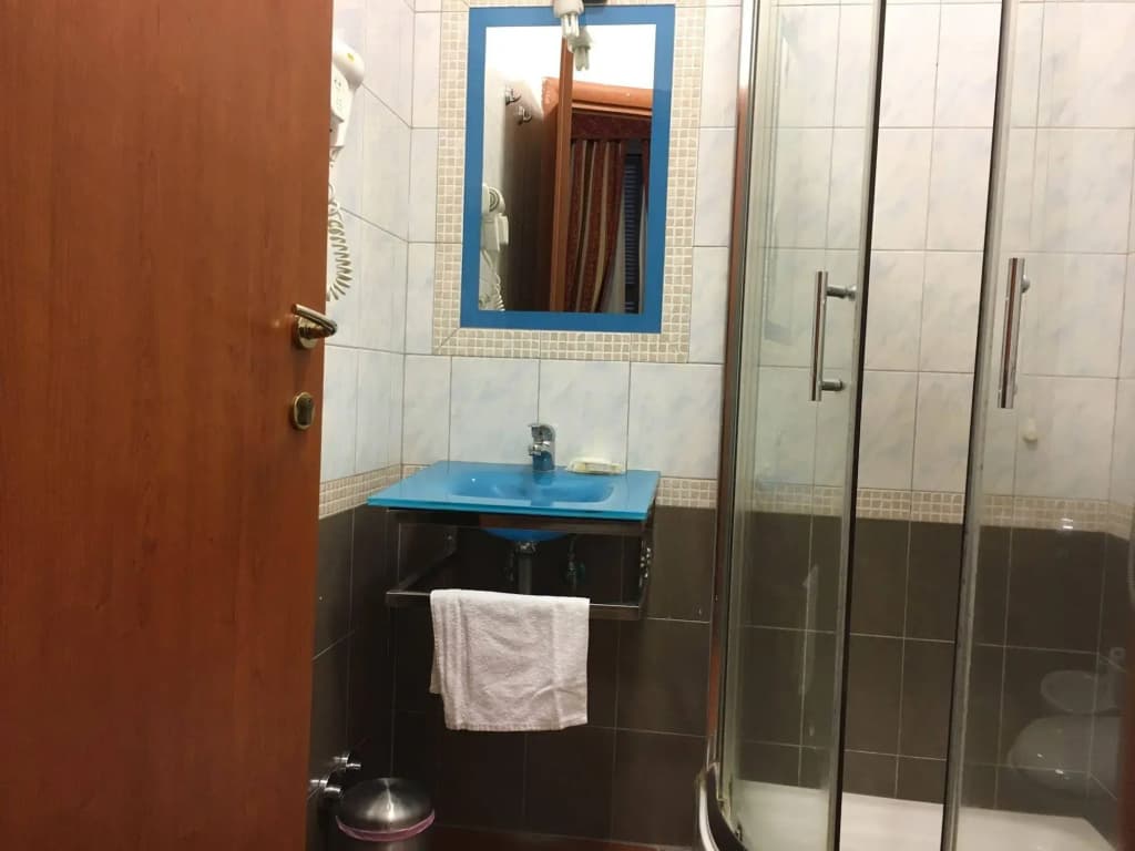 Lam Guest House - photo 9