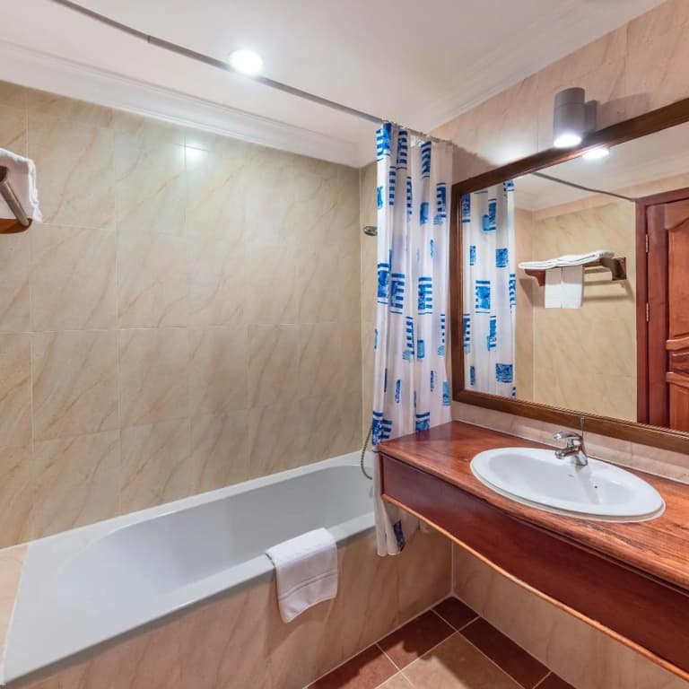 The Suite By Royal Crown Hotel - photo 49