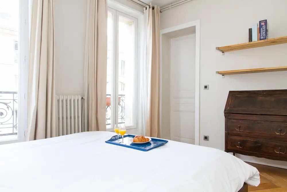 Marais - Francs Bourgeois Apartment - photo 2