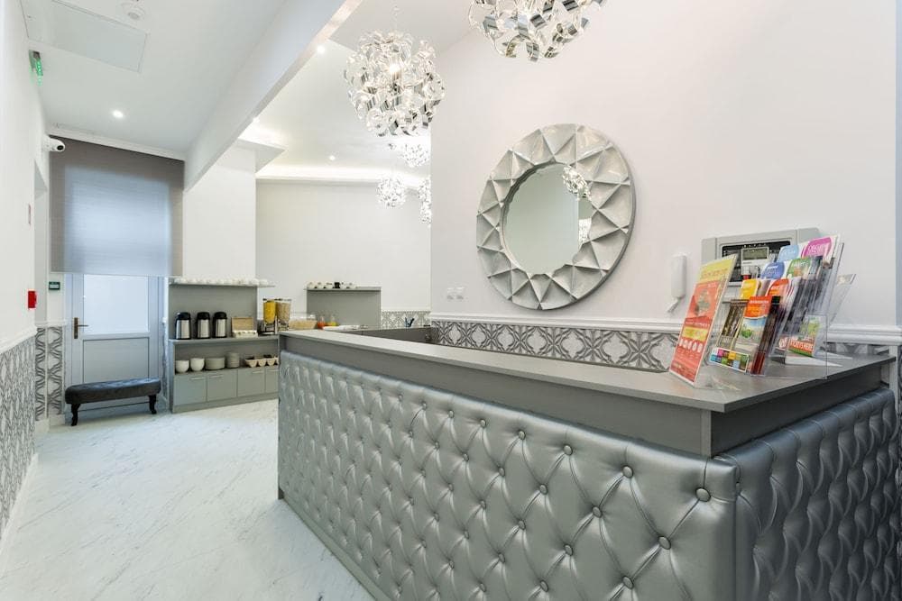 SB Panzio Hotel - photo 2