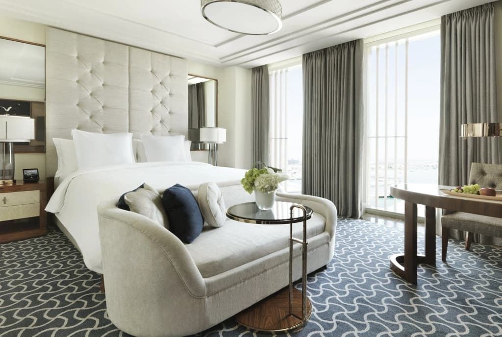Four Seasons Hotel Abu Dhabi at Al Maryah Island - photo 9