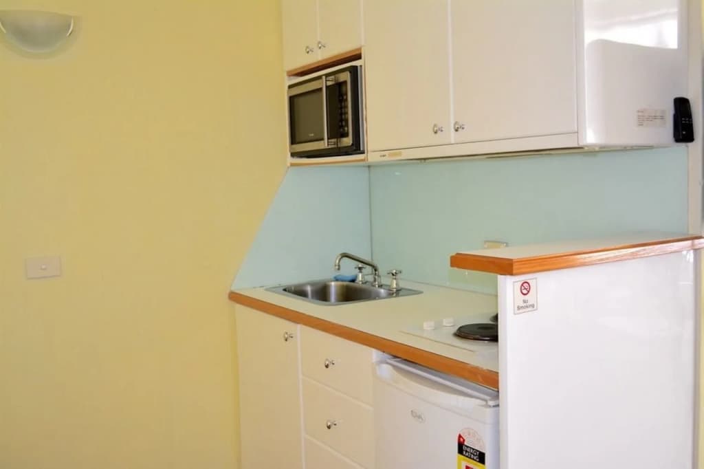 Knightsbridge Apartments - photo 12