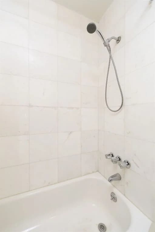 West 46th Street Apartment - photo 44