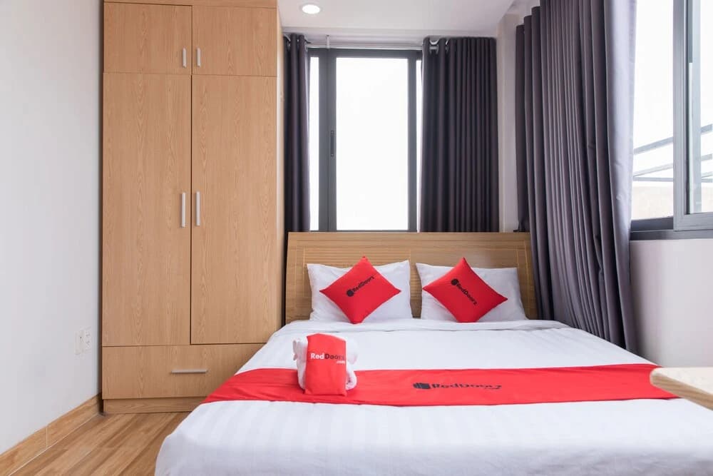 RedDoorz Premium near E-Town - photo 4