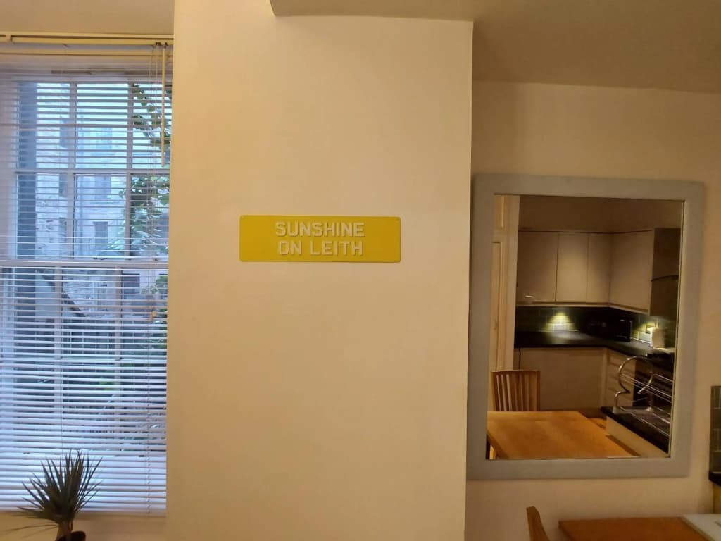 Sunshine On Leith Apartment - photo 10
